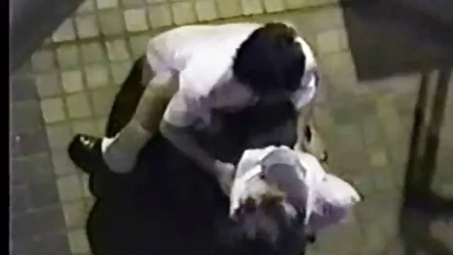 Szex éhes barna ertikus videok Alektra Kék kemény szex a sikátorban