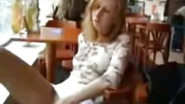 Vasya diák baszik a tanárra a recepción. anya lánya szex