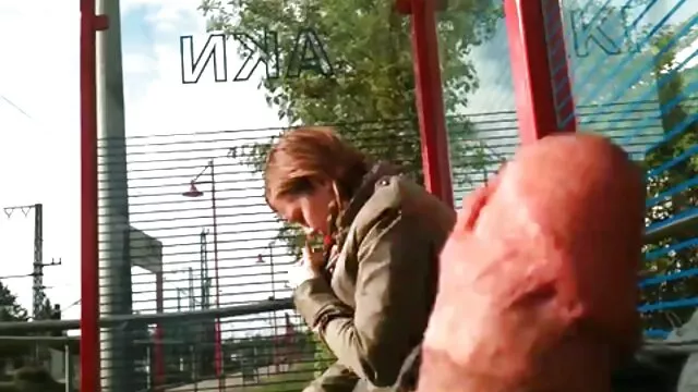 Puremature szabadban szex MILF nevelőanyám kémkedett a mostohafia