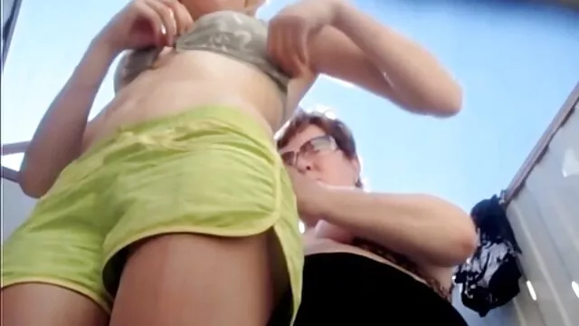 Sovány orosz Doris Ivy maszturbál pisi szex videok szex játékok.