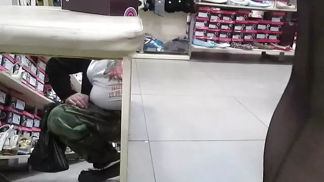 Priya Rai mega-ribanc a testvér előtt. roma szex