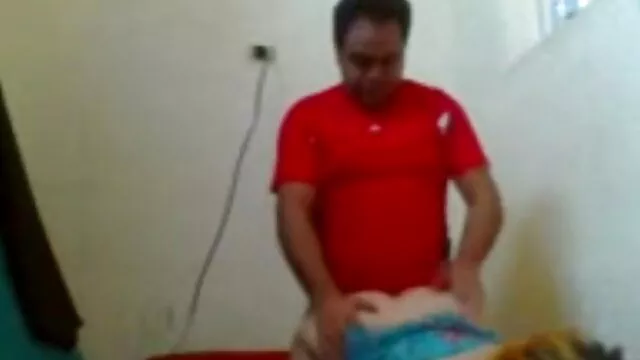 Orosz Anya fojtogatja fiam Dick teszi cum romantikus szex filmek az arcán