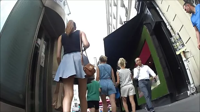 Orosz konyha szex Leha nyalta Briana banks seggét, szar, véget ér a szája.