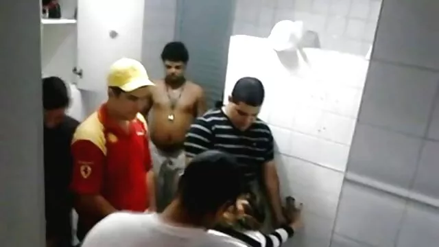 Orosz bunkók kakas családi szex szűk anális barna